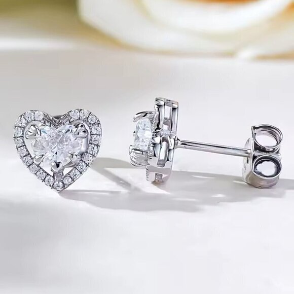 NWT Heart Stud Earrings 14K Gold Plated Cubic Zirconia Halo Setting - Picture 7 of 9